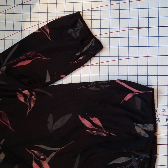 🌻 2/$30 Reitmans 3/4 Sleeve Blouse - Picture 3 of 6